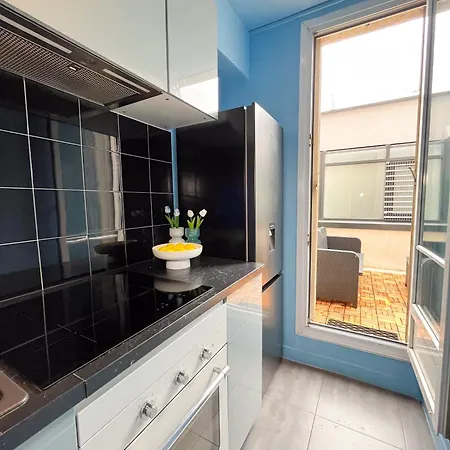 Surperbe Retro Paris Apartment